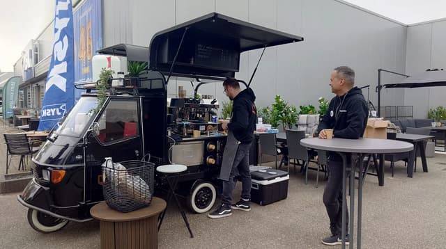 Koffiekar als onderdeel van de gastontvangst